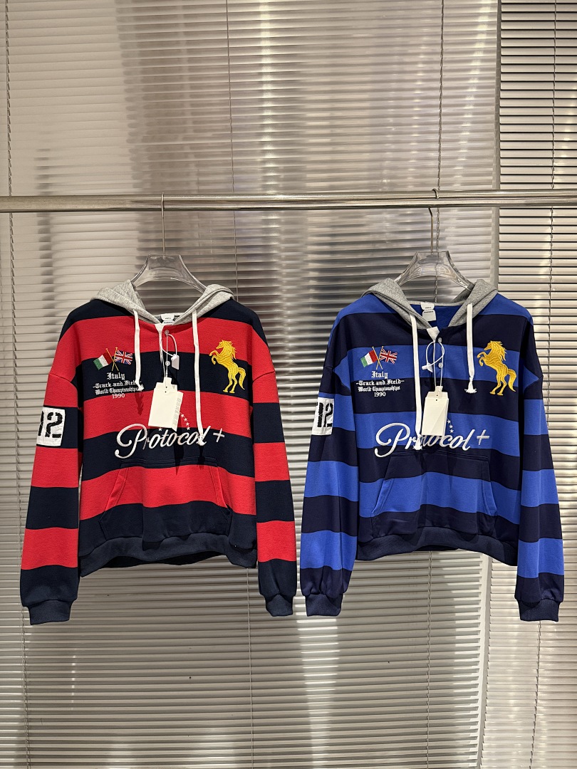 هودي مخطط بتصميم عصري من ماركة - مراجعة Streetwear Brand Vintage وسعره